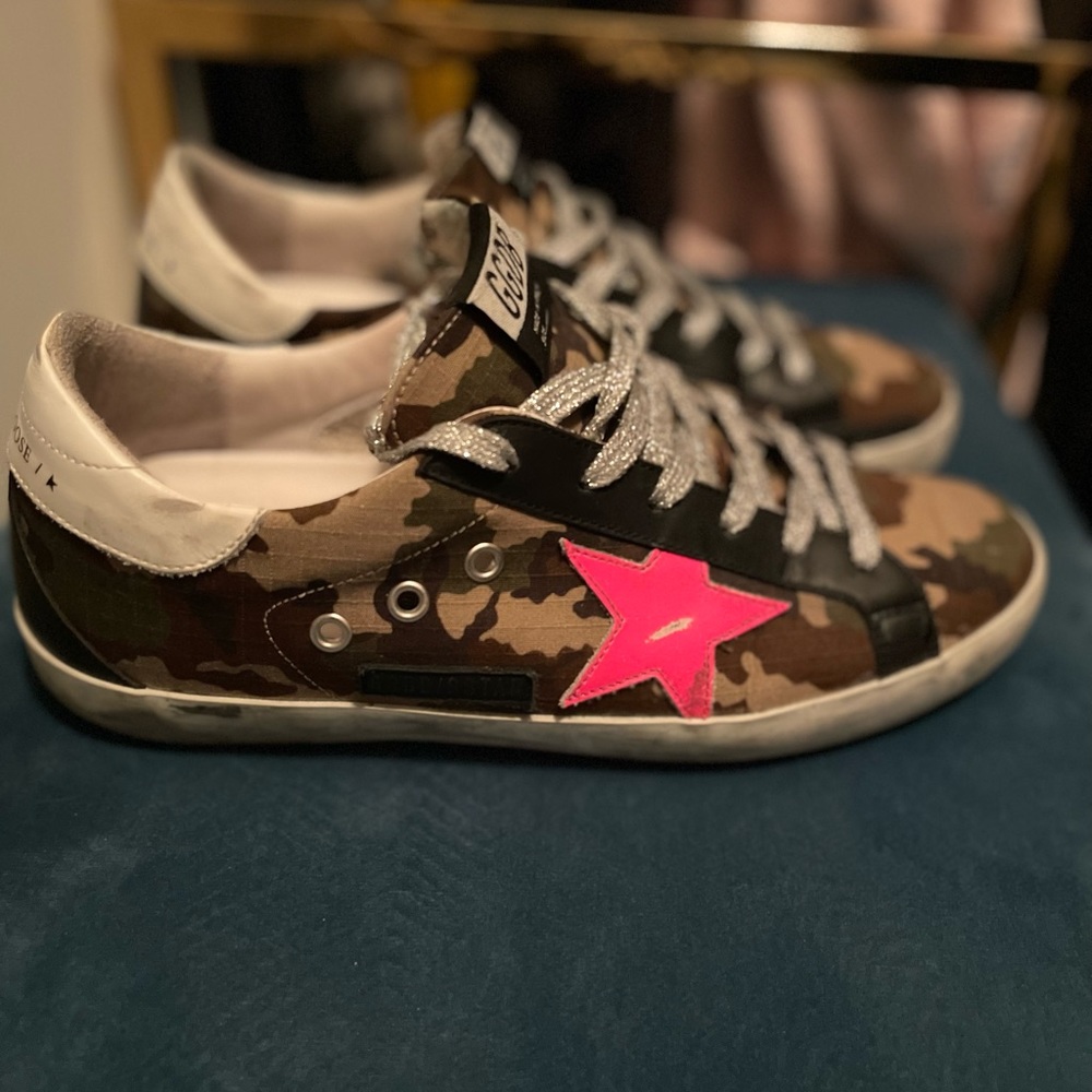 Golden Goose Sneakers